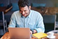 Using Content Marketing to Educate and Convert Insurance Shoppers Using Content Marketing to Educate and Convert Insurance Shoppers