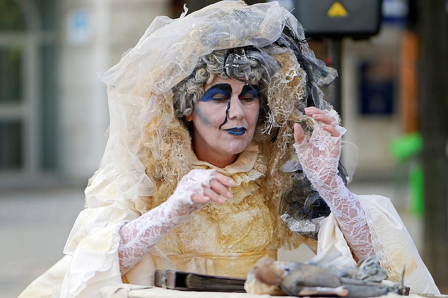 The Role of Free Trials in Selling BI Software